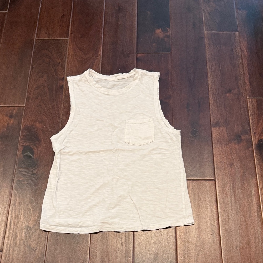 Vuori White Sleeveless Tank Top